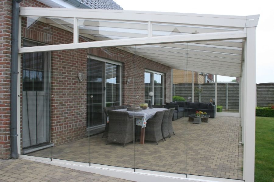 Wintergarten 700x350 mit Glasschiebesystem